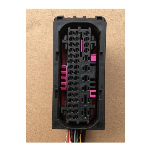 Car connector FOR A8 A8L A3 ABS pump plug USED