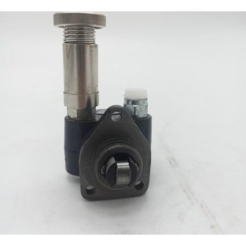 PC200-5 PC200-6 Excavator Fuel Feed Pump For Diesel Engine 6D95 6D102 Fuel Transfer Pump