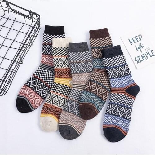 5Pairs/Lot New Winter Men Socks Thick Warm Wool Socks Vintage Christmas Socks Colorful Socks Gift Free Size ZB6030