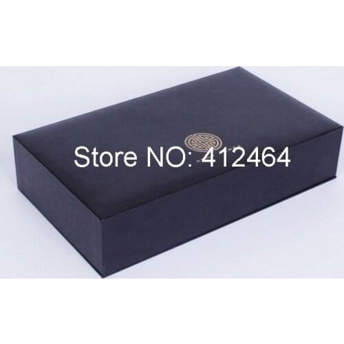 Custom packaging gift box with magnetic lid/with or without ribbon closure ( GF-138)