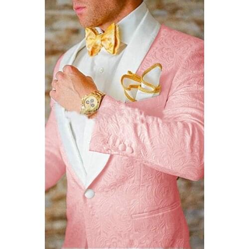 2021 Custom Made Jacquard Groomsmen Pink Groom Tuxedos White Shawl Lapel Men Wedding Suits Prom Party Best Man Blazer Pants Set