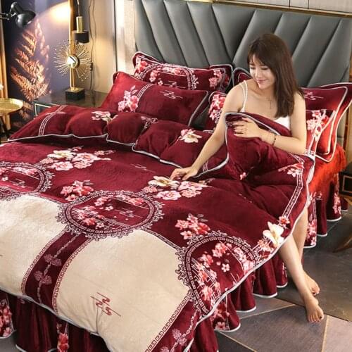 New Thickened Warm Golden Mink Velvet Bed Skirt Four Piece Set Milk Crystal Winter Plush Duvet Quilt Cover King Size Bedclothes