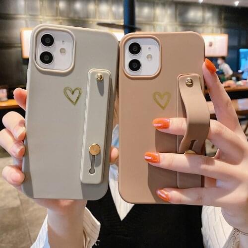 Wrist Strap Love Heart Soft Silicone Case for iPhone 12 11 Pro Max X Xs Xr 7 8 Plus 12Mini SE 2020 Luxury Shockproof Stand Cover