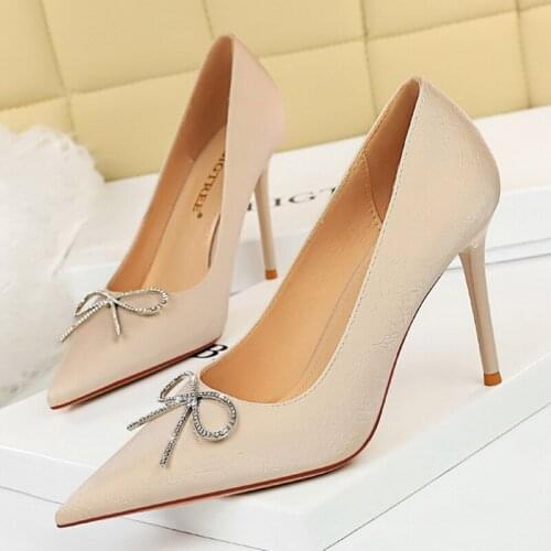 2021 Sweet Women 9.5cm Stiletto High Heels Pumps Bling Crystal Knots Wedding Pumps Scarpins Designer Plus Size Prom Bride Shoes