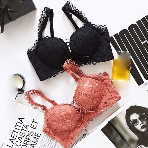 Hot Sale Seamless Women Underwear Set Sexy Bra Embroidery One-Piece belt thicken small Bras Sexy Lingerie Set Push Up Bra Sets