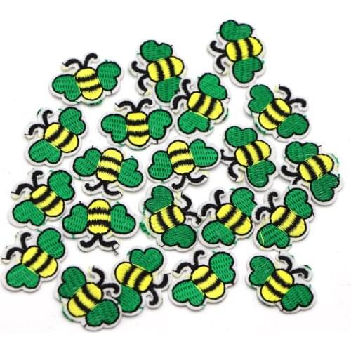 10PCS/lot Mini Green BeeEmbroidered Patches Sew Iron On Badges For Dress Bag Jeans TShirt DIY Appliques Craft Decor With Glue