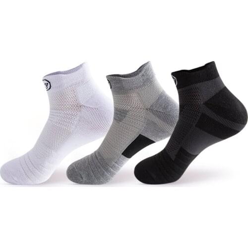 1Pair Men Sports Walking Stockings Thick Sweat Sweat-Absorbent Short Socks Outdoor Running Basketball Stockings Men Sock