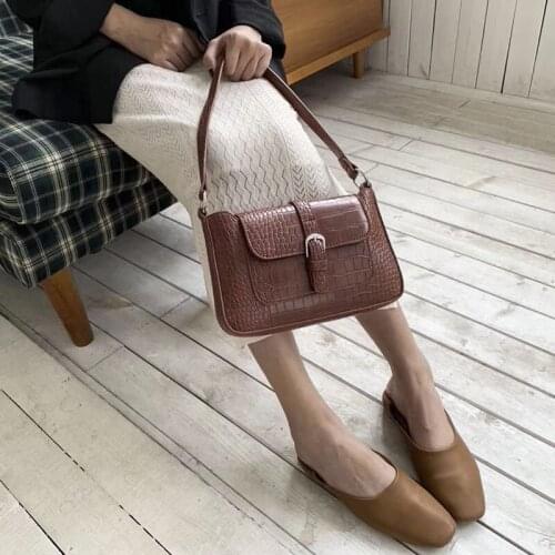 Wriufred Medieval armpit bag handbags new retro niche one-shoulder messenger bag baguette all-match small handbag