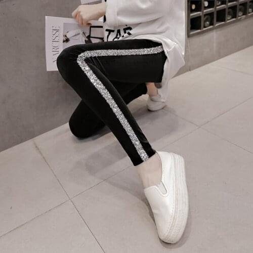 Maternity wear 2019 spring fashion Korean version of the new pregnant women leggings outside wearing silk pants silver edge