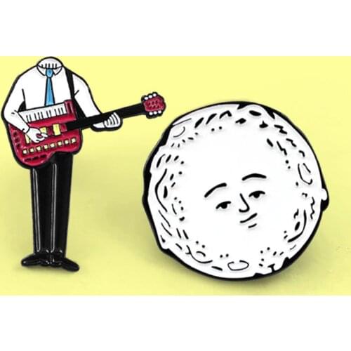 Hip-hop Singer Brooches Red Guitar for Women Brooch Pins Funny Art body And Head Separated Enamel pin badge Gifts Spille Broche