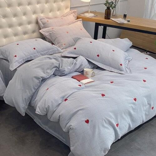 Emboridered Heart Cotton Yarned 4pcs Bedding Sheet Set Bedspread on The Bed Sheet Set Simple Queen King Size Home Decor Bedroom