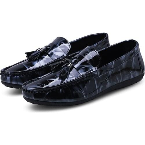 Fashion Men Shoes Luxury Leather Casual Driving Shoes Men Loafers Moccasins Slip on Italian Shoes for Men Sapatos Masculinos 44