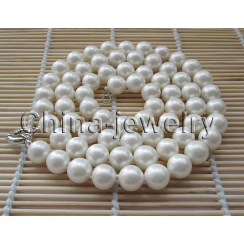 FREE shipping> >>>Beautiful 32" 12mm white perfect round south sea shell pearl necklace - GP clasp