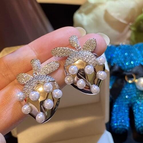 Silver Color Strawberry Pearl Earring Simple Fashion Cubic Zircon Gift Punk For Women Designer vintage Jewelry Wedding Party