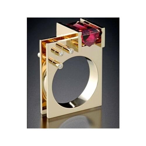 Unique Style Female Crystal Ring Red Zircon Punk Ring Luxury Fashion Gold Wedding Rings Promise Engagement Ruby Rings for Women