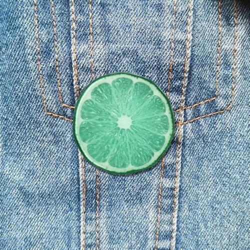 Fashion Acrylic Brooches For Women Cute Cyan Lemon Slices Lapel Pin Vintage Badges Clothes Accessories Jewelry Gifts