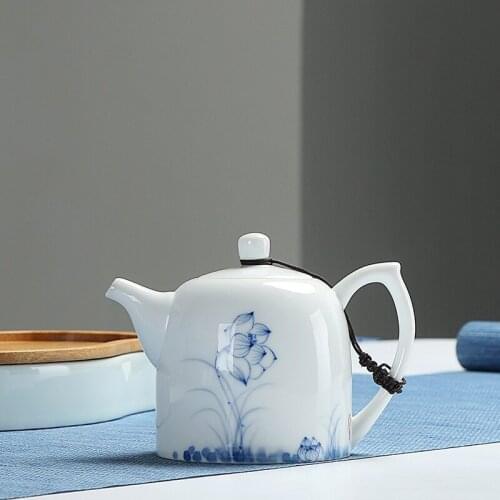 Japanese hand painted thin tyre ceramic Jingdezhen blue and white porcelain pot teapot pottery China kungfu tea set