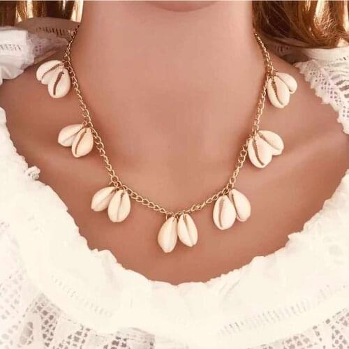 2020 Bohemian new fashion simple summer beach leisure natural shell sexy womens versatile Necklace manufacturer wholesale