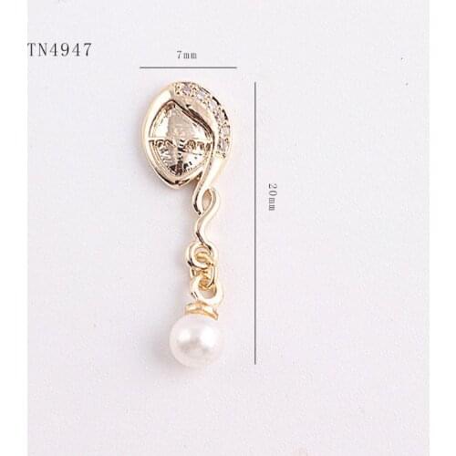 5pcs 3D Beauty Avatar Pearl Pendant Zircon Nail art jewelry nails decorations crystal Manicure zircon diamond nail Charms TN4947