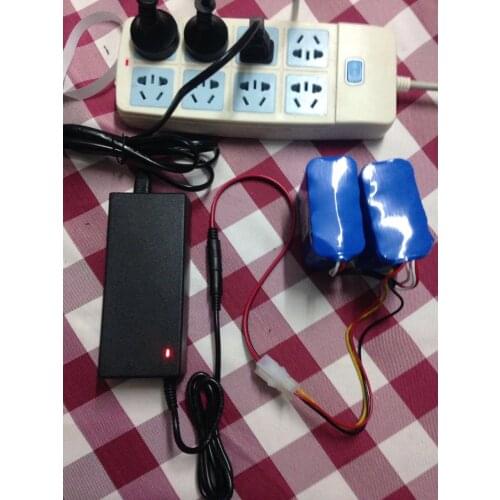 Yujin Robot Kobuki Turtlebot2 battery Customized special charger for 2200mah 4400mah 10400mah Turtlebot2 battery