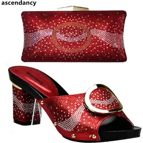 Red Color African Italian Shoes and Bag Set Decorated with Rhinestone Nigerian Party Shoes and Bag Set Shoes and Bags To Match