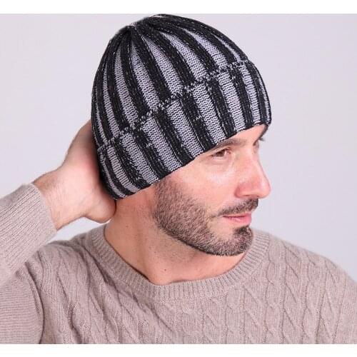 Two - color striped wool cap men 's fashion autumn and winter 2017 warm knit cap Hooded head ski hat Skullies & Beanies