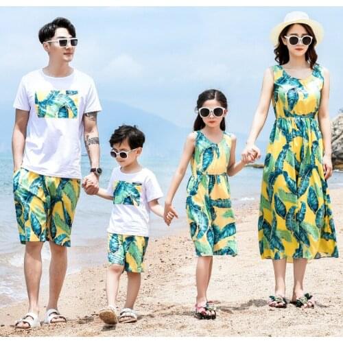 Summer Matching Couple Outfits Beach Mommy and Me Dress Sleeveless Fashion Seaside Holiday Family Matching Clothes Dad Son Sets
