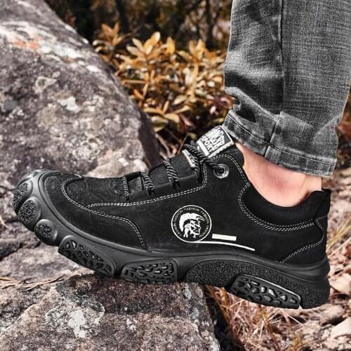 Men Hiking Shoes Comfortable First Layer Cowhide Leather Outdoor Sneakers Men Breathable Hiking Sports Boots Cowskin Shoe