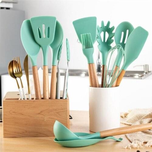 Green Silicone Kitchenware 12-piece Set Cooking Shovel Spoon Wooden handle Kitchen Tools Scraper Oil Brush Storage Bucket Set