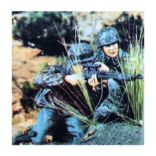 1/35 Scale German Sniper 2 Person (Base Not Included) Miniatures World War II Unpainted Resin Model Kit Figure
