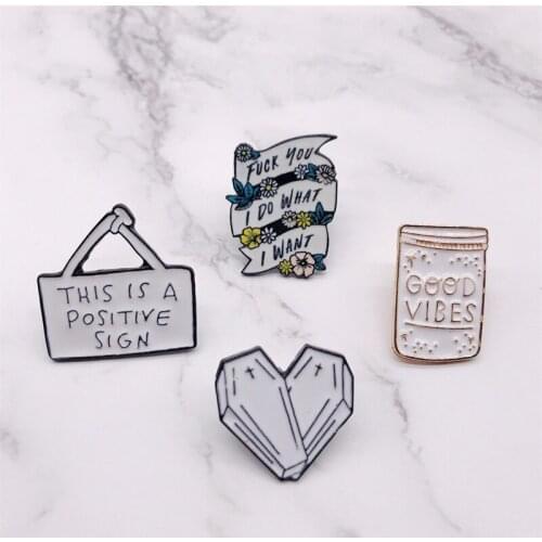 Cartoon Fashion Flower GOOD VIBES Enamel Pins White Heart Shape Button Badges Brooch Bag Shirt Hat Women Jewelry accessories