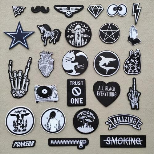 46 Styles) 1 PCS Black and White Patches for Clothes Iron on Finger Appliques DIY Skull Stripes Embroidery Sticker Round Badges