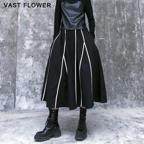 VAST FLOWER Women's Pleated Skirts
