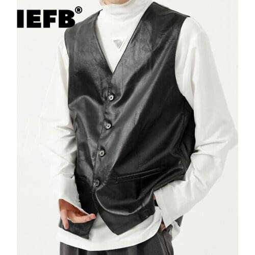 IEFB Autumn Korean Casual PU Leather Vest Mens Sleeveless Coat Loose Black V Collar Single Breasted Waistcoat 2021 New 9Y9003