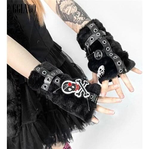 GGLNOO Harajuku Punk Skull Patch Plush Gloves Women Winter Warm Faux Fur Cute Half Finger Gothic Black Gloves Streetwear