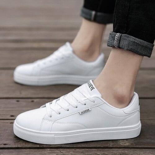 2021 New Men vulcanized shoes white sneakers men flats sport shoes autumn leisure comfort Korean version
