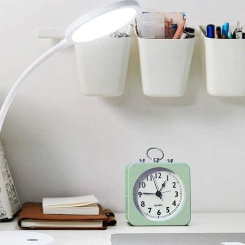 Hot Alarm Clock with Square Metal Case No Ticking Analog Quartz Simple Operation for Bedroom Travel Desk Kids