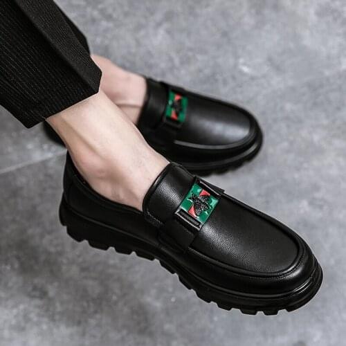 New mens leather shoes anti slip comfortable mens casual shoes formal shoes Korean fashion mens shoes zapatillas hombre 37-44