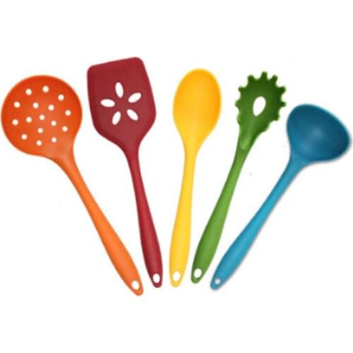 Beautiful five-piece cooking spoon and spatula Color nylon kitchenware One-piece compact nylon kitchenware