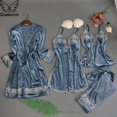 Queenral 4pcs Winter Gold Velvet Pajamas For Women Pyjamas Warm Sleepwear Pijama Mujer Sets With Chest Pads Home Wear Robe