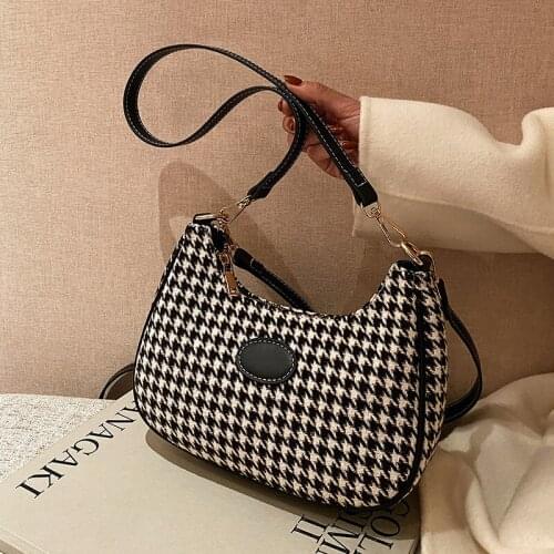 Design Popular Handbags Fall/winter New Fashion Messenger Bag Korean Shoulder Bag Underarm Bag Dual-use Bag Width: 27cm