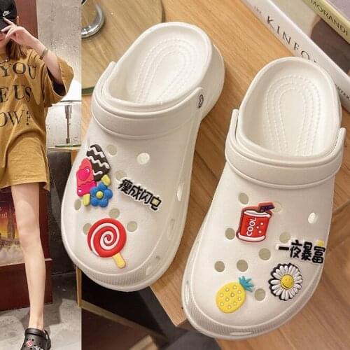 2021 Hot Sale Cute Summer Platform Slippers Women Beach Sandals Non Slip Comfortable Lightweight Outdoor Metal Chain Sandals