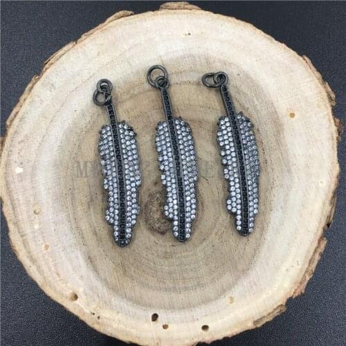 MY0708 Feather Shape Micro Pave CZ Zircon Copper Pendant White and Black Zirconia Pendant Charm Gun Black Edge and Bail