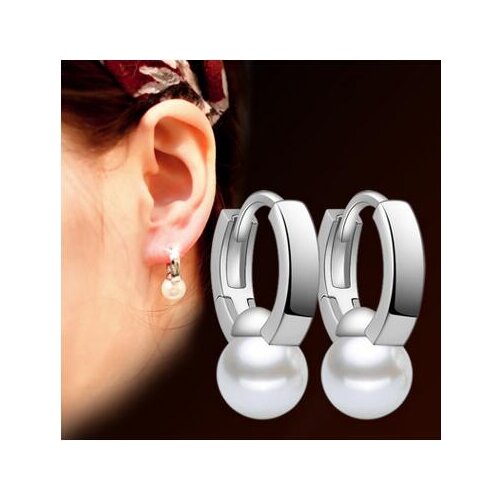 Wholesale Fashion Jewelry New Pearl Design 925 Sterling Silver Stud Earrings for Women Jewelry Christmas Gift Hot