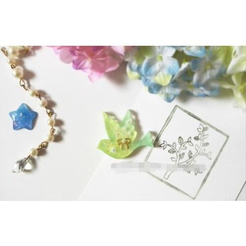 1Pcs Flying the bird Liquid silicone mold DIY resin jewelry pendant necklace pendant lanugo mold resin molds for jewelry