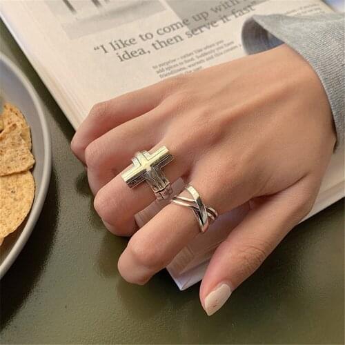 Vintage Korean Fashion Hollow Twist Cross Ring for Women Girls Creative Polished Open Adjustable Geometric Ring Fashion Jewelry