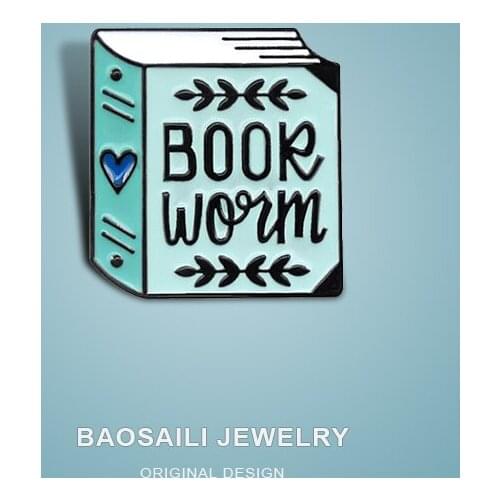 Book Worms Creative Brooch Denim Bag Goes With Everything Pins Metal For Backpack Brooches For Womens Clothing Bag Badge