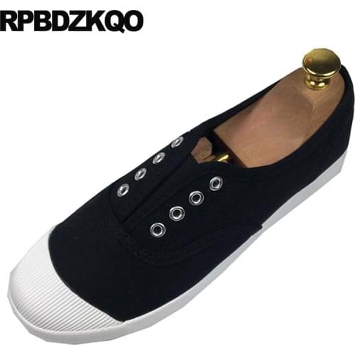 Designer Casual Shoes Fashion Canvas Comfort Breathable Men Slip On Black White 2021 Trainers Spring And Autumn Skate Sneakers