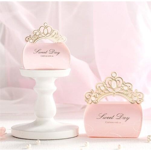 100pcs Queen Design Pink/RedCandy Box Wedding Favors Gifts Boxes Candy Bags Guests Wedding Decoration Baby Shower Party Supplies