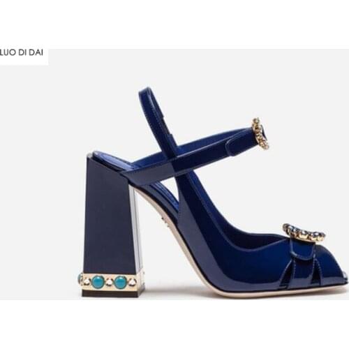 2020 vintage women sandals diamond buckle sandals peep toe flower high heels gladiator sandals chunky heel rhinestone heel pumps